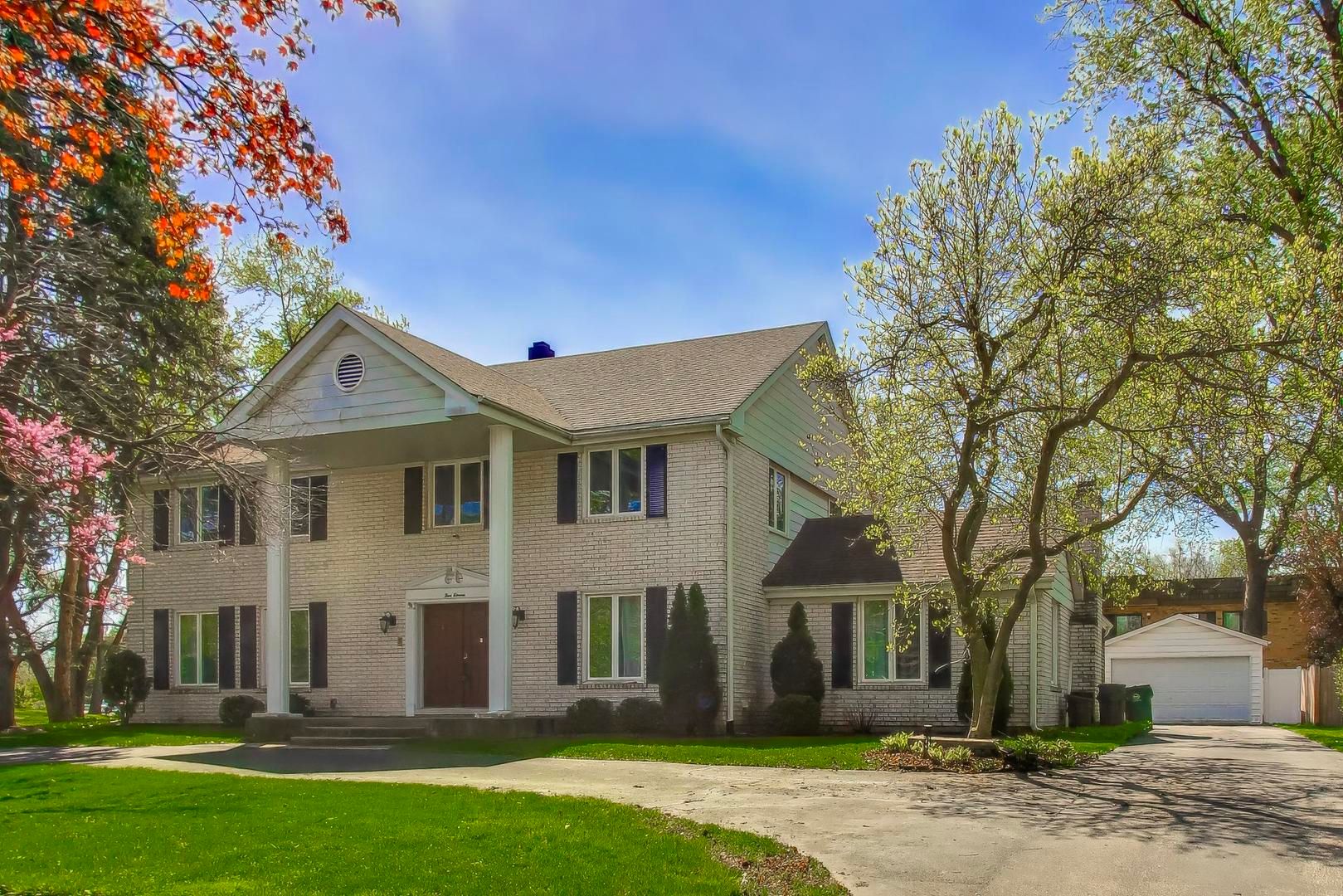 511 Mark Lane — Downers Grove, IL 60516