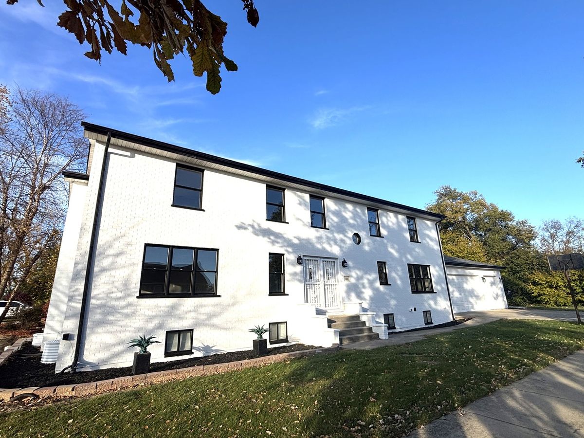 1101 Princeton Avenue, Villa Park, IL 60181