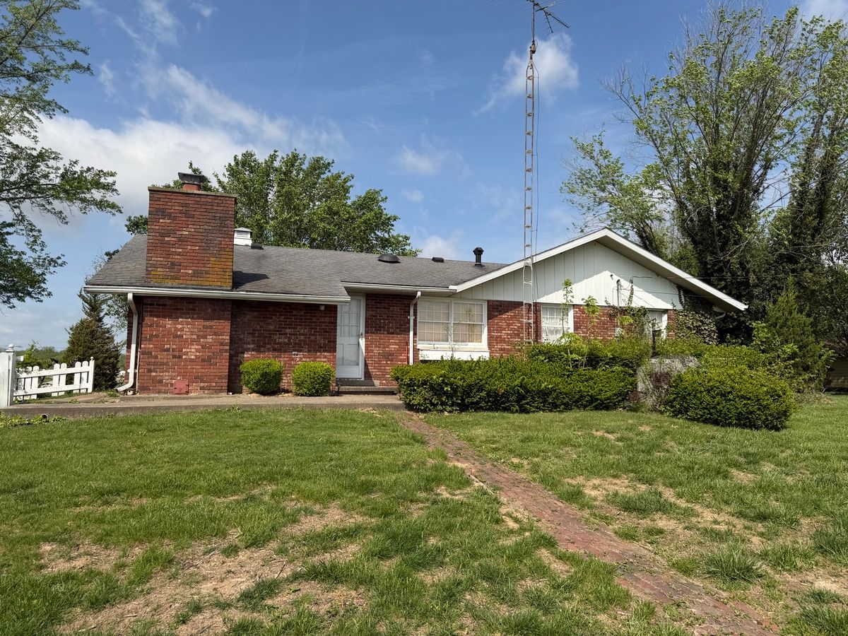 3486 State Route 13 Highway, Pinckneyville, IL 62274