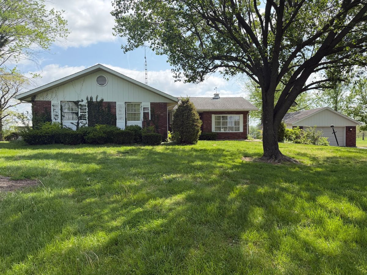 3486 State Route 13 Highway, Pinckneyville, IL 62274