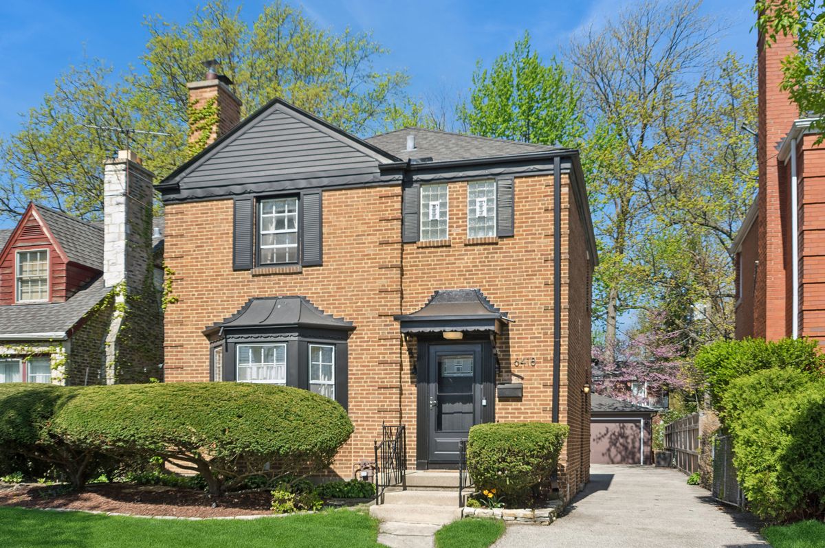 6418 Le Mai Avenue, Chicago, IL 60646