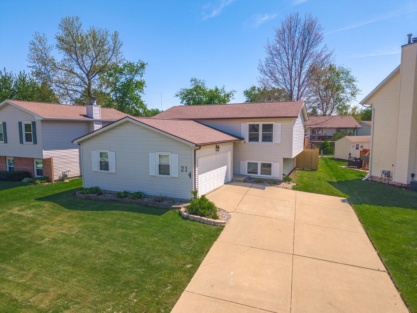 21 Cedar Court — Bloomington, IL 61701
