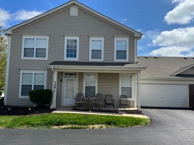 124 PARK Avenue, Sugar Grove, IL 60554