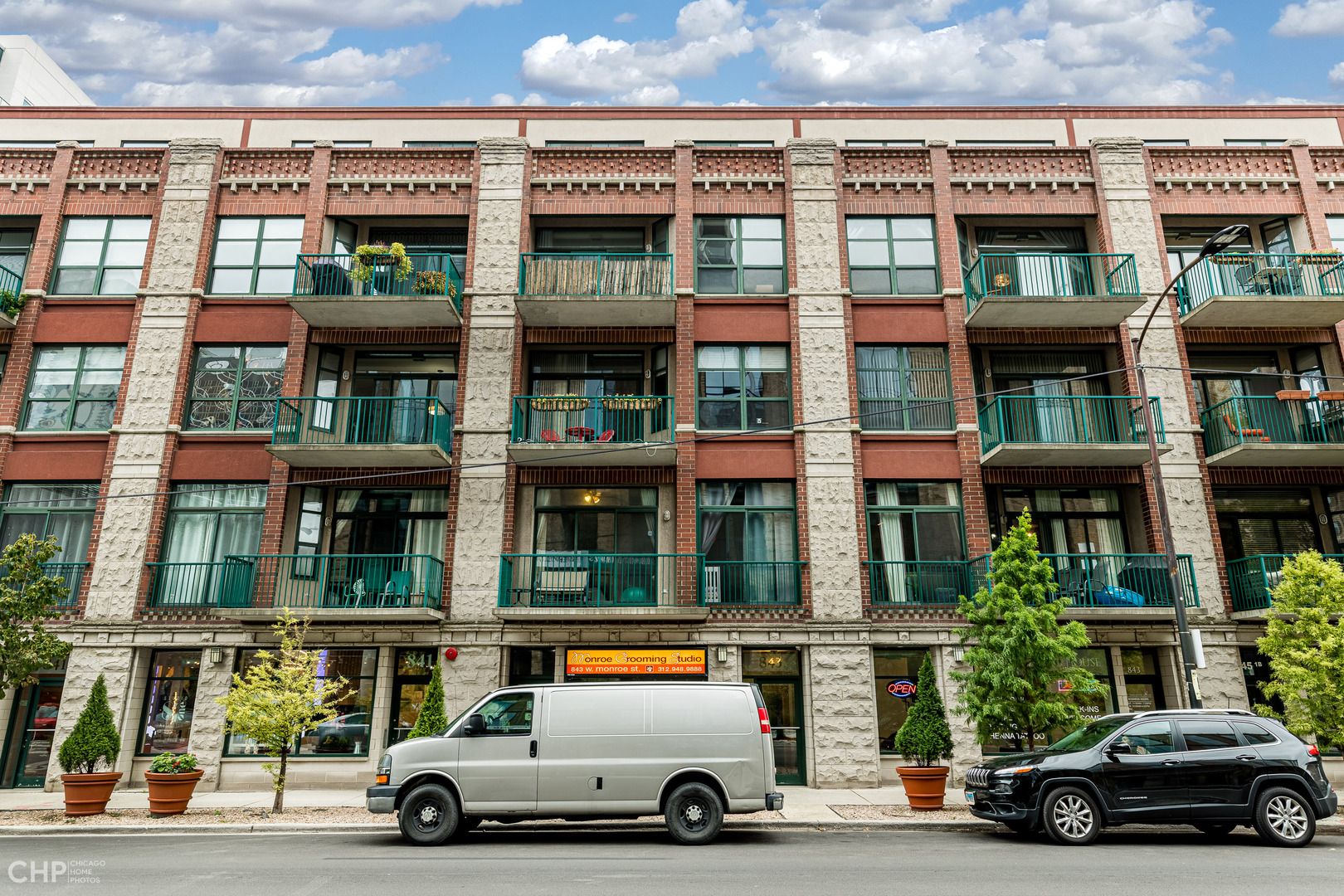 843 W Monroe Street #4B — Chicago, IL 60607