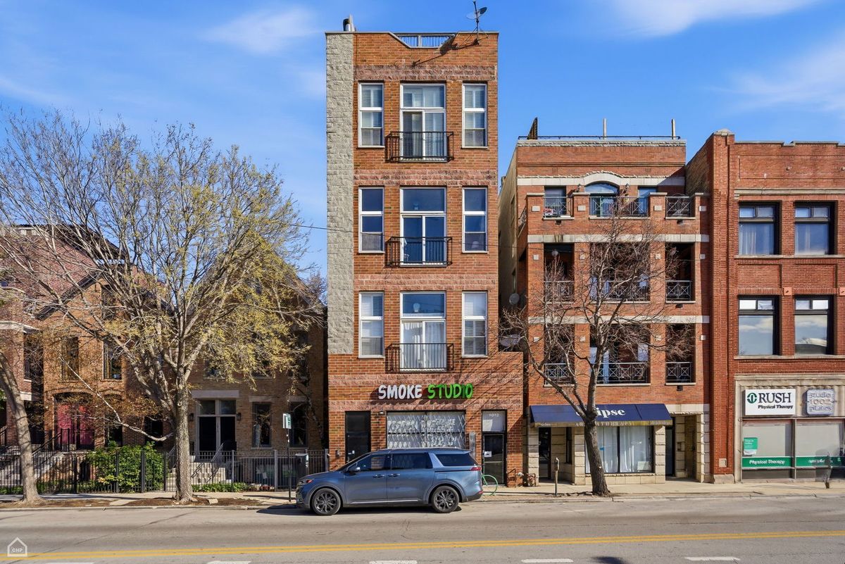 1012 Diversey Parkway, Chicago, IL 60614
