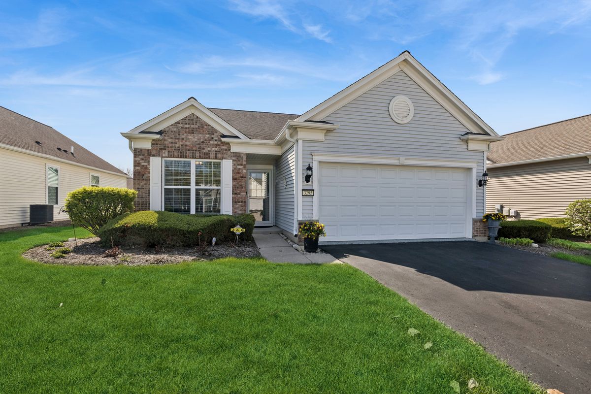 3295 Comstock Court, Mundelein, IL 60060