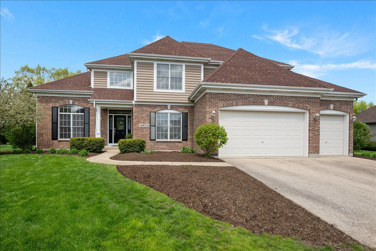 39W470 S Mathewson Lane — Geneva, IL 60134