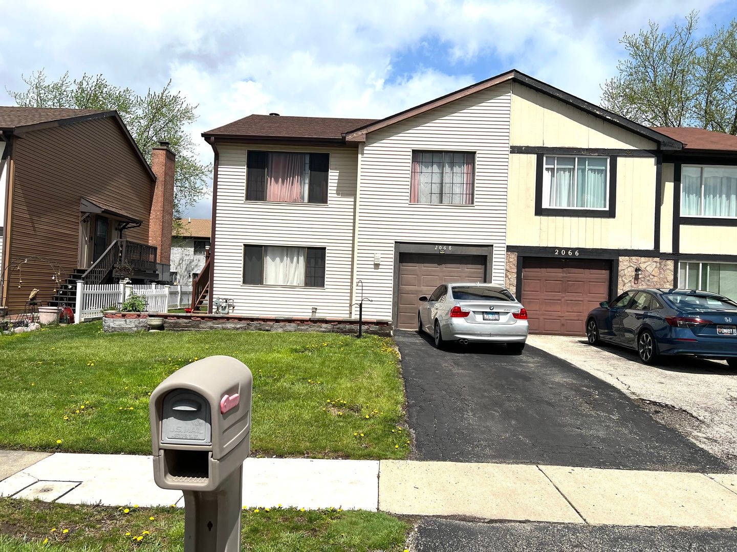 2068 Leeward Lane — Hanover Park, IL 60133