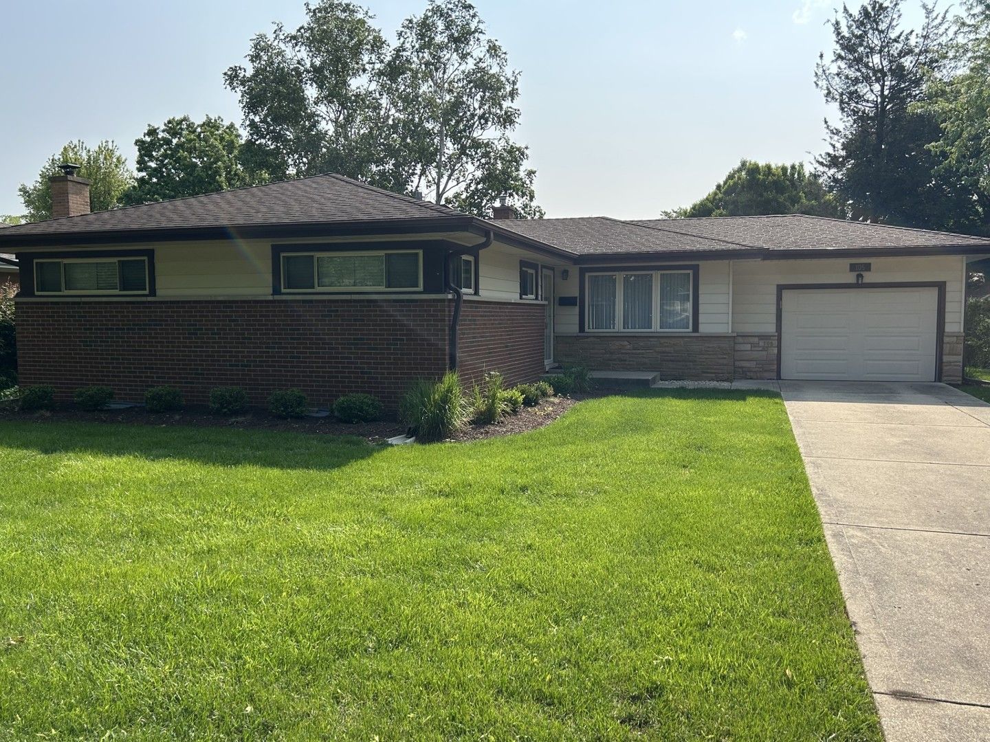 105 N PHELPS Avenue — Arlington Heights, IL 60004