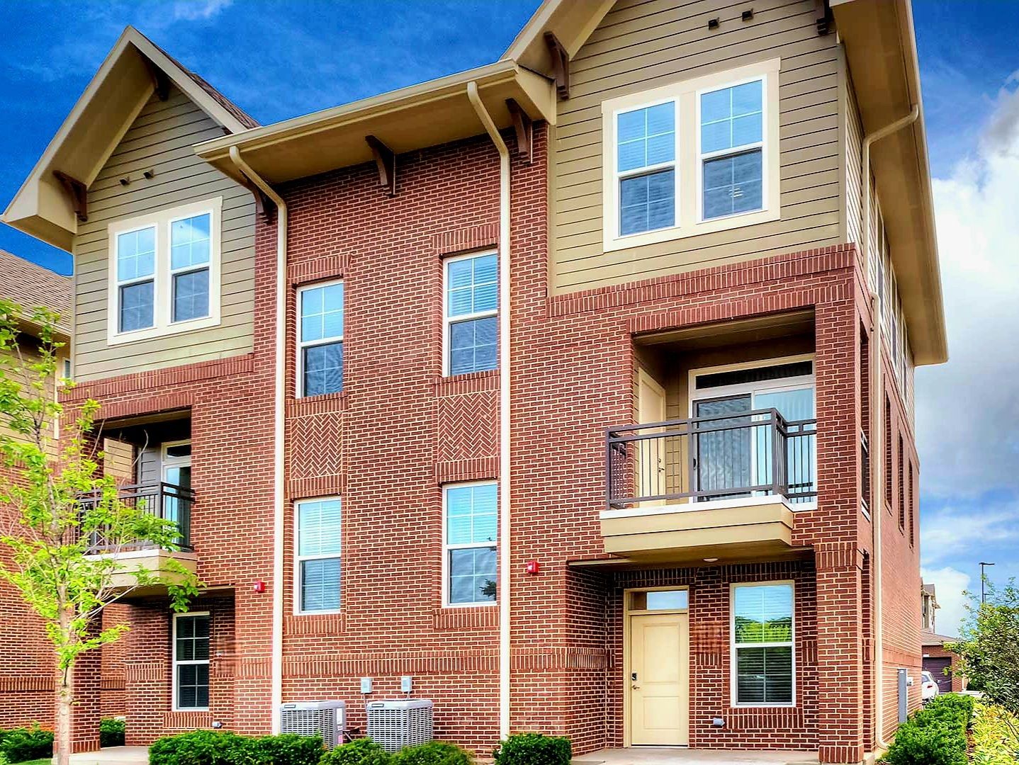 660 Algonquin Road — Schaumburg, IL 60173