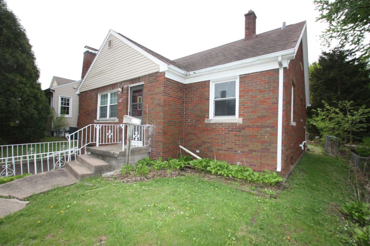 2519 Locust Street, Davenport, IA 52803