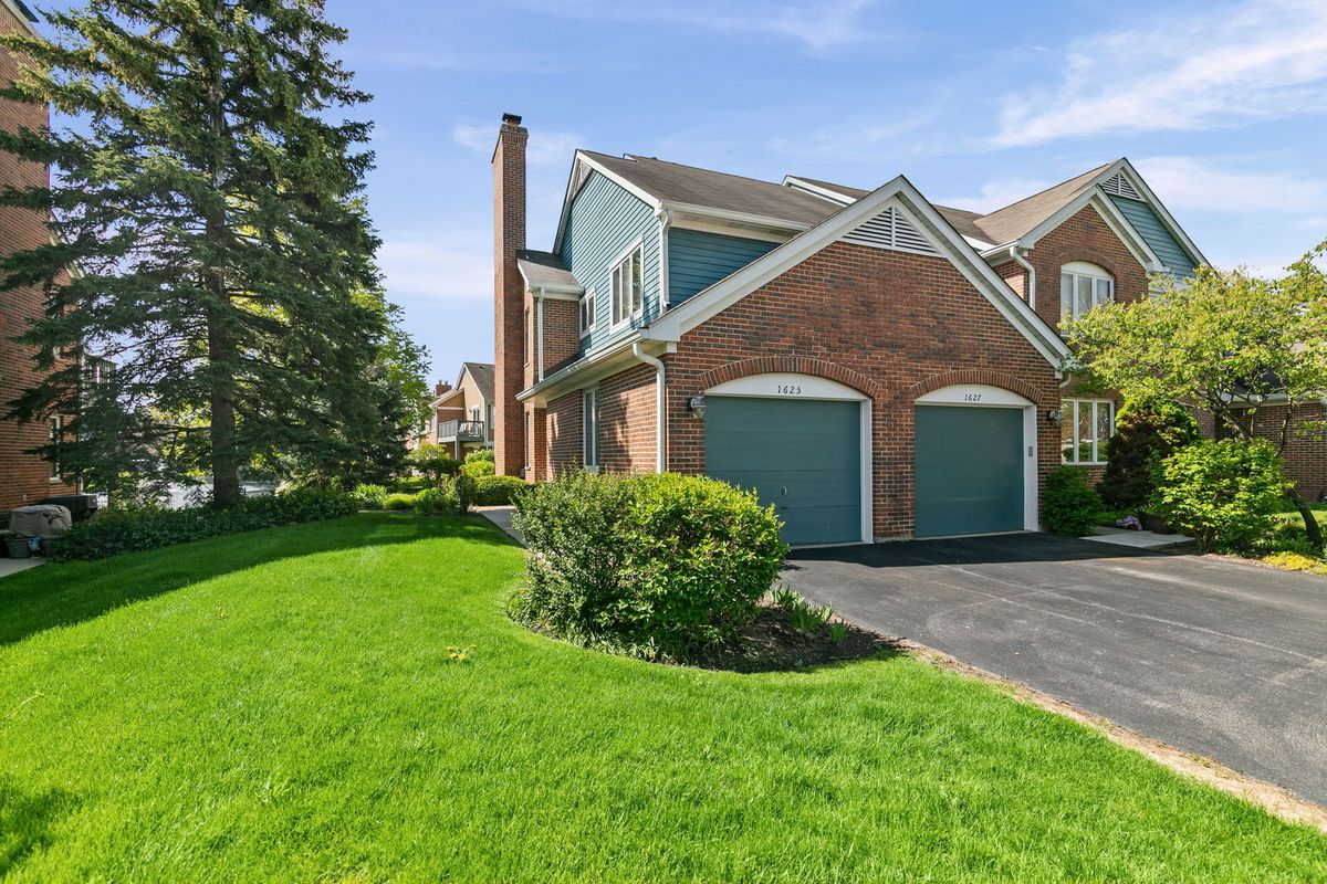 1625 Clayton Court, Arlington Heights, IL 60004