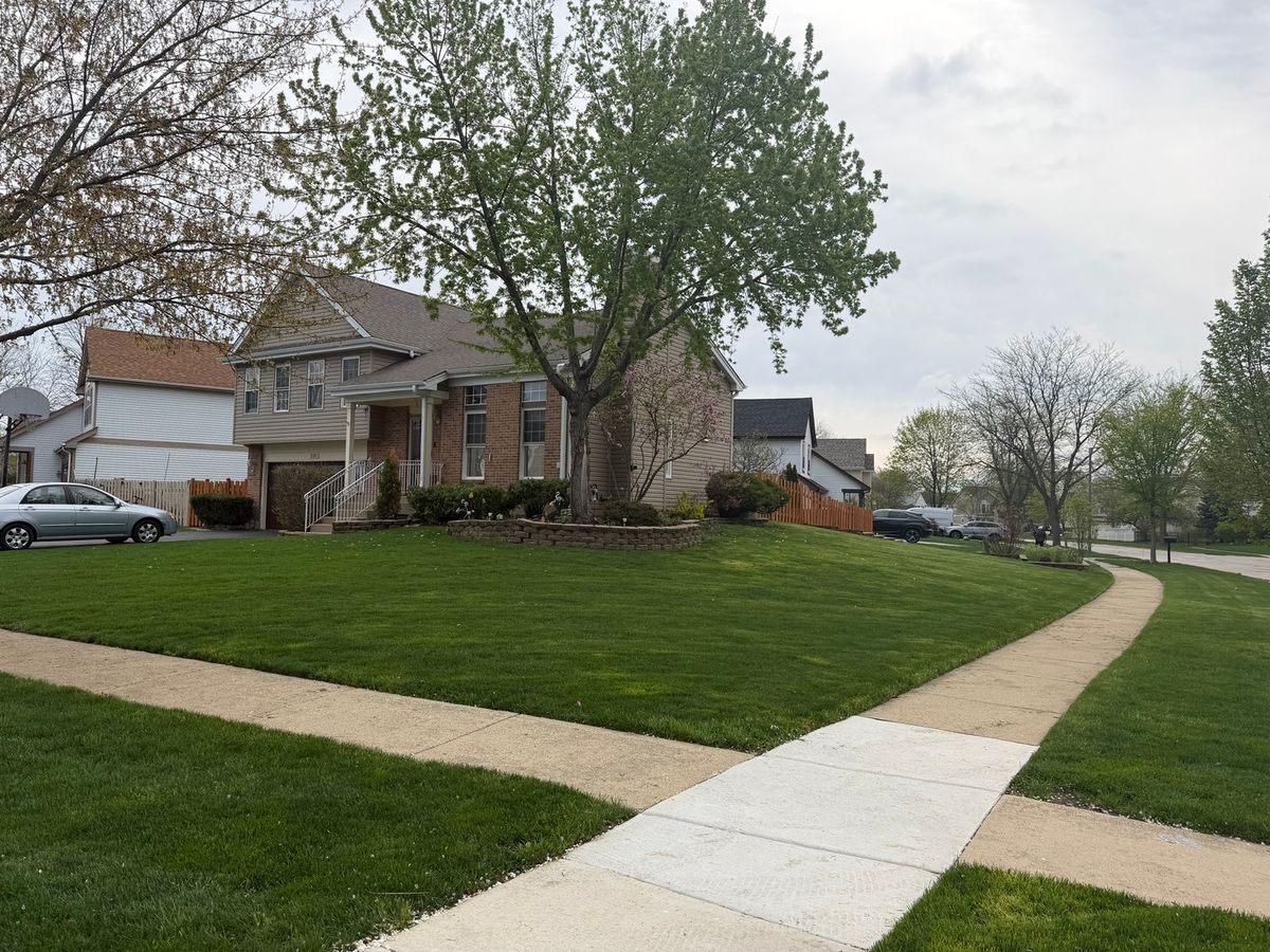 2101 Camden Lane, Hanover Park, IL 60133