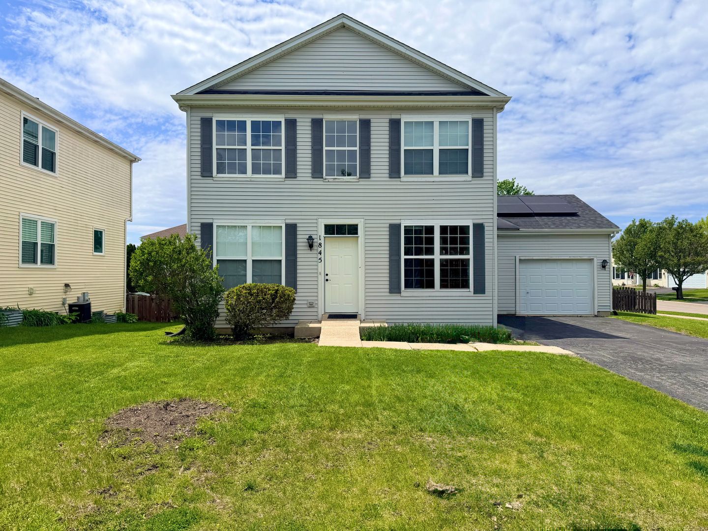 1845 BLUESTEM Circle — Aurora, IL 60504