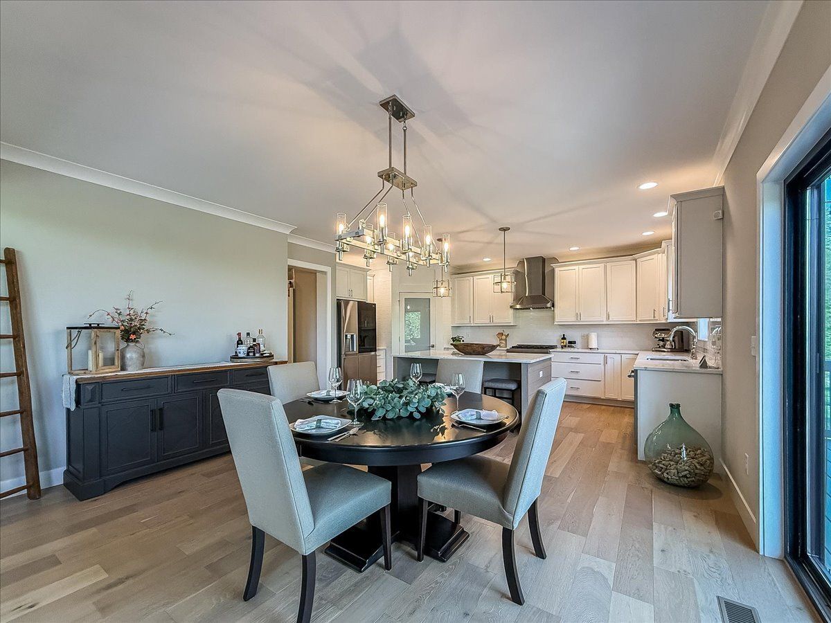 506 Silver Lake Court, Savoy, IL 61874