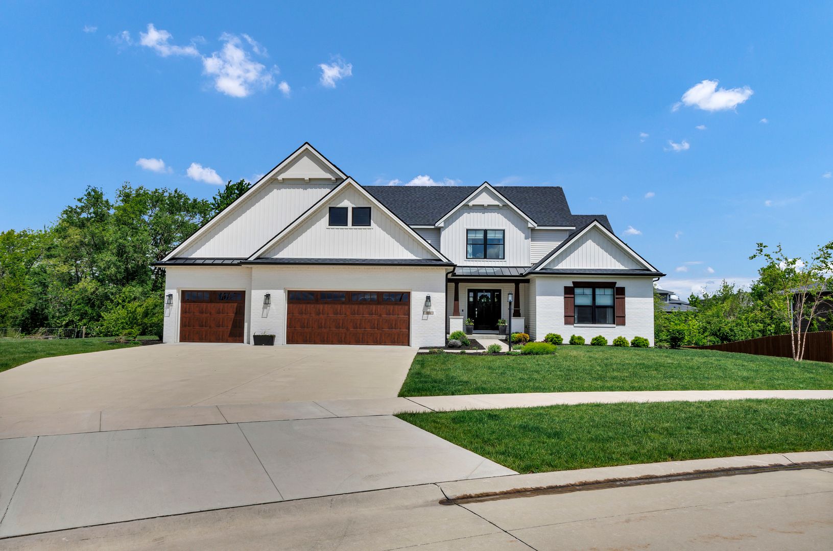 506 Silver Lake Court — Savoy, IL 61874