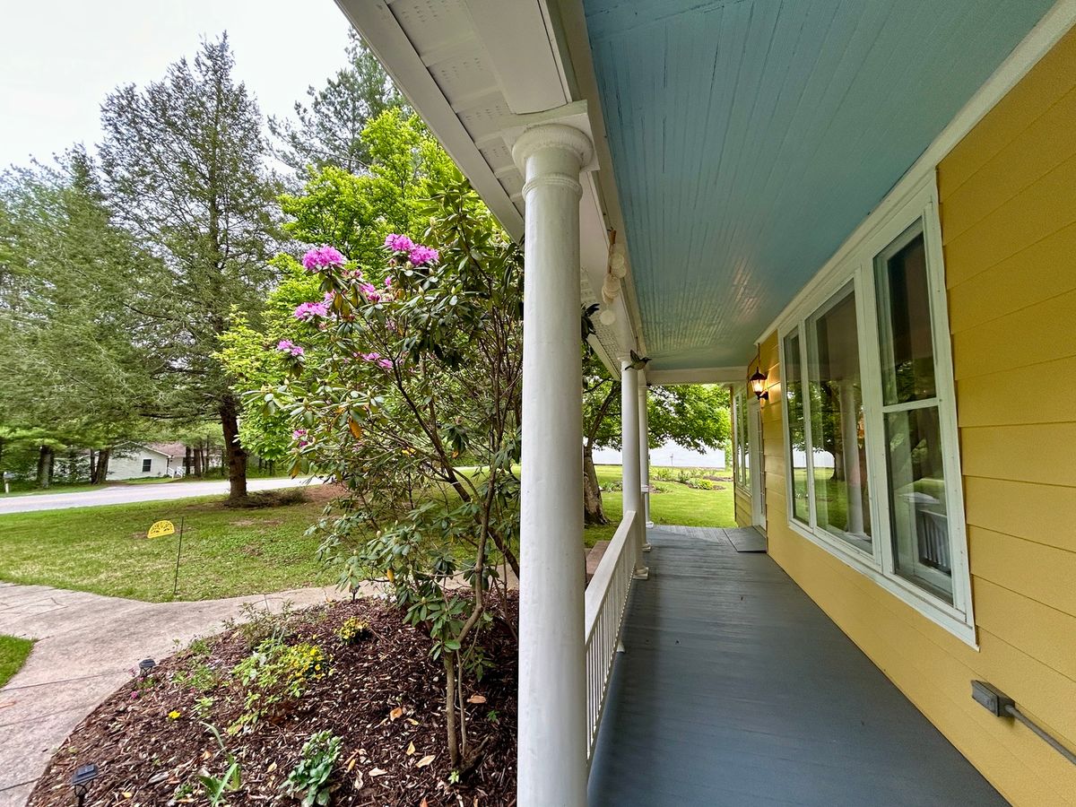 7695 Old Highway 51 N, Cobden, IL 62920