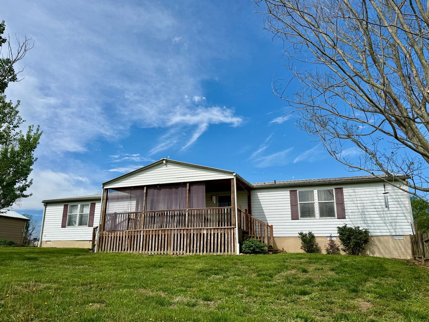 2025 Central Hill Road — Grantsburg, IL 62943