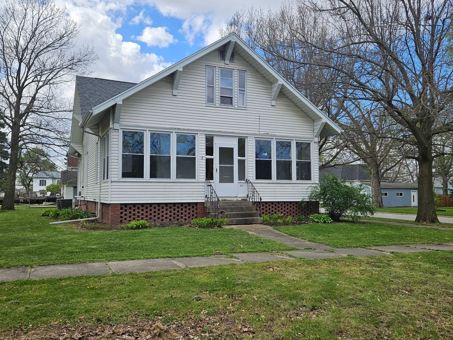 602 NE 2nd Street — Aledo, IL 61231