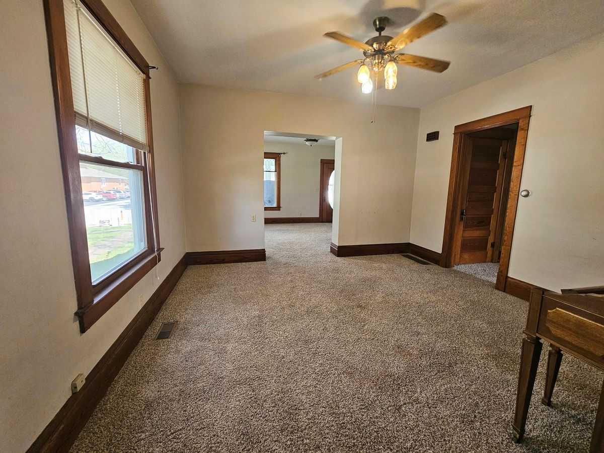 602 NE 2nd Street, Aledo, IL 61231