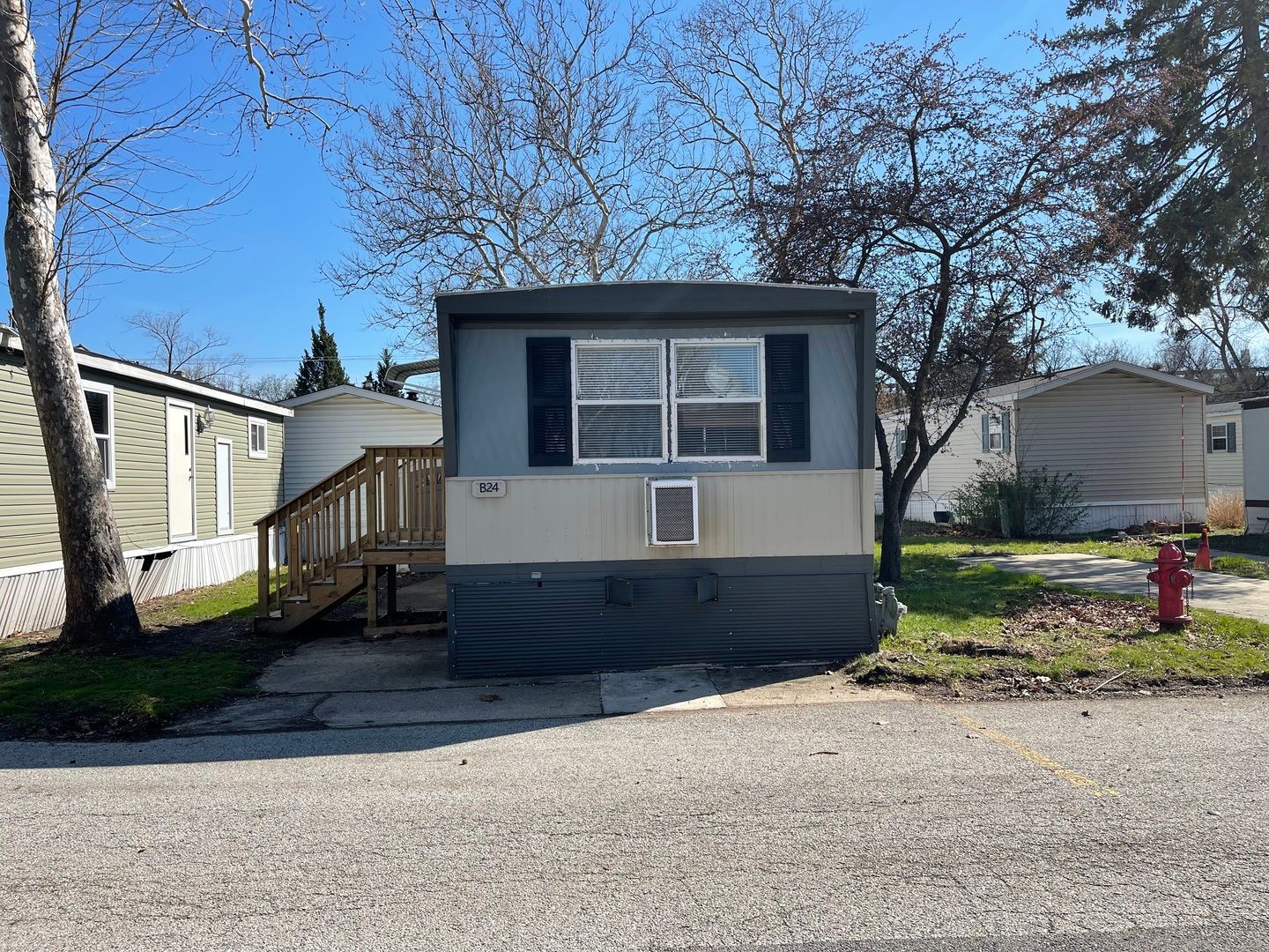 2993 Curtis Street — Des Plaines, IL 60018