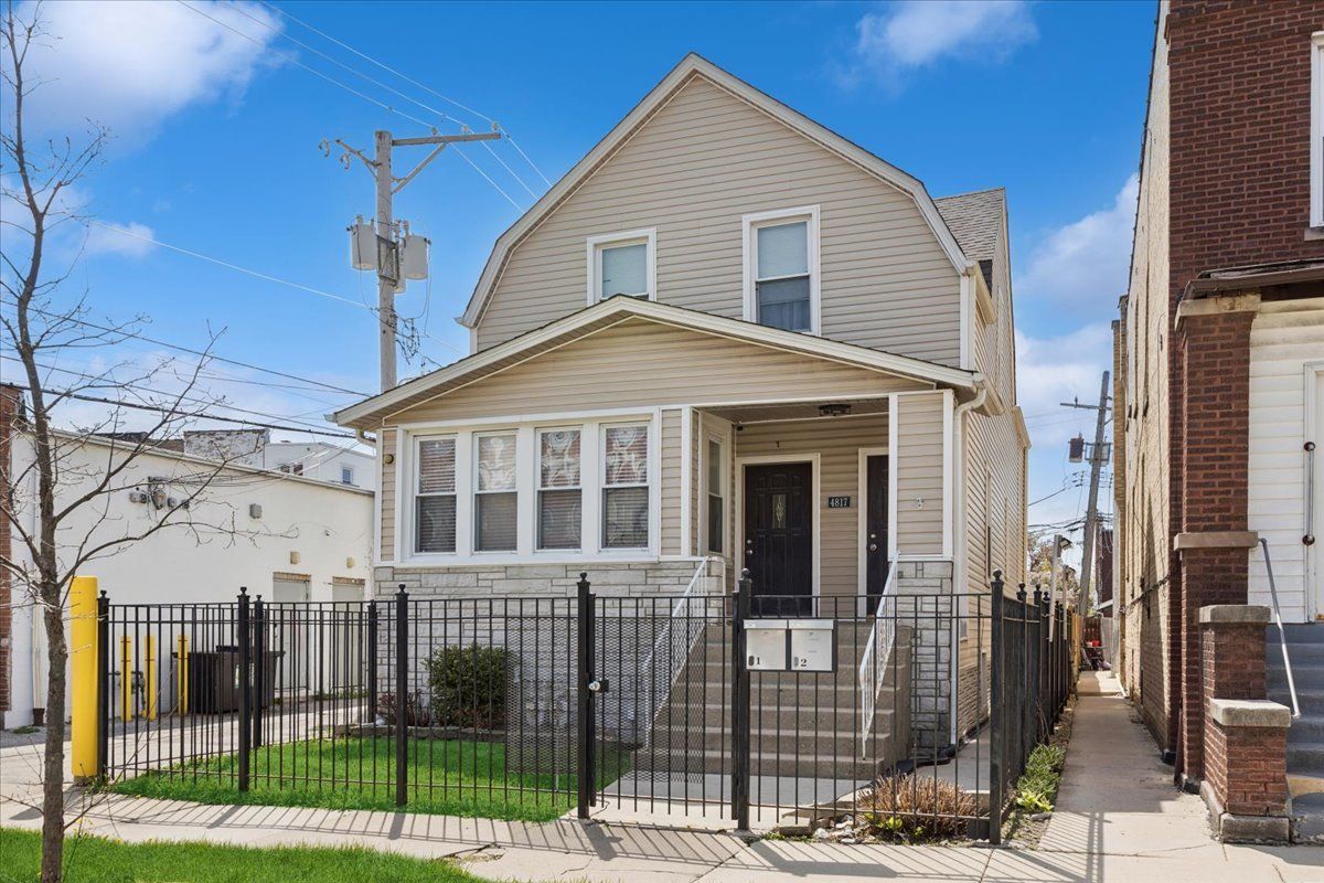 4817 W Dakin Street — Chicago, IL 60641
