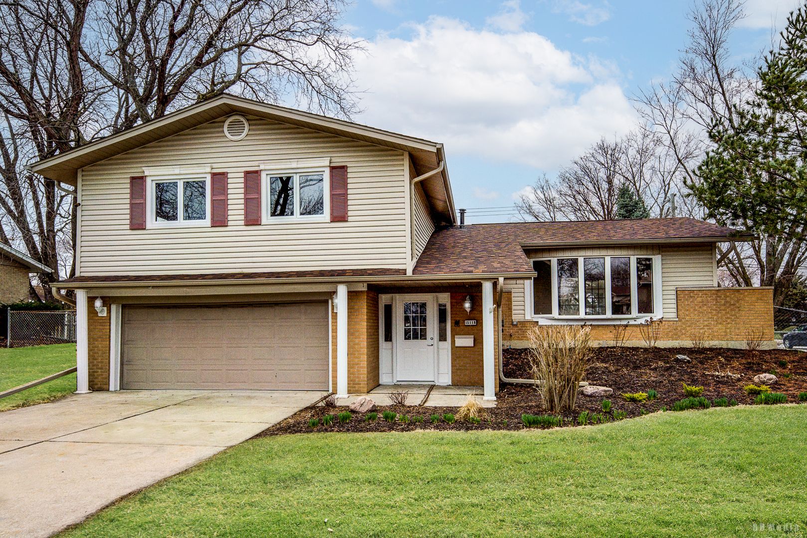 15118 Hillside Avenue — Oak Forest, IL 60452