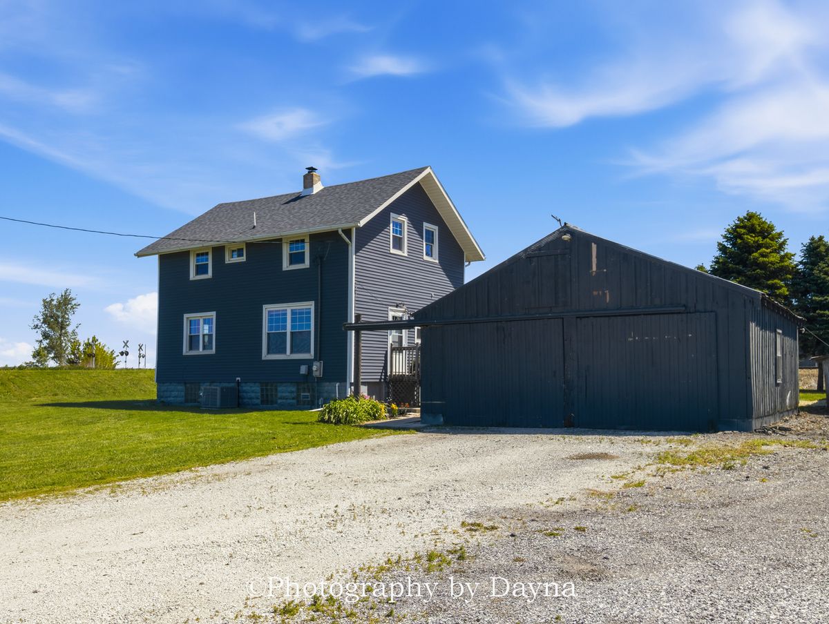 250 W Frontage Street, Sheldon, IL 60966