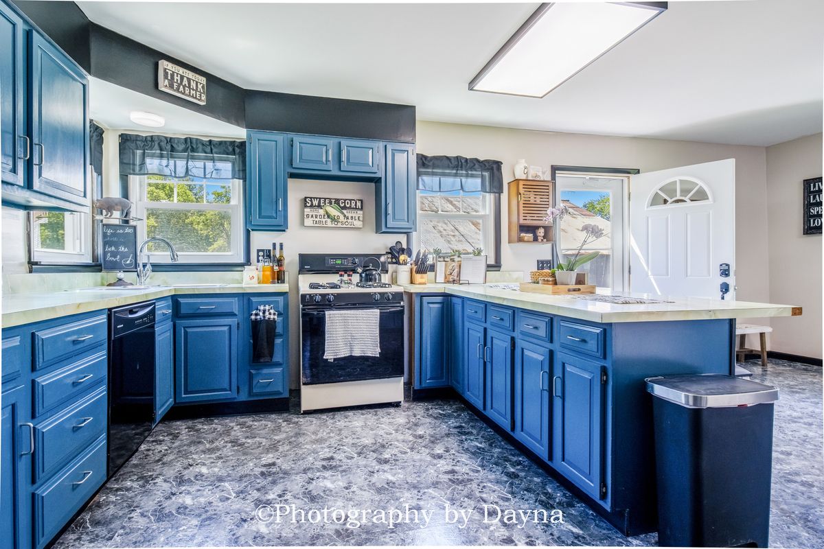 250 W Frontage Street, Sheldon, IL 60966
