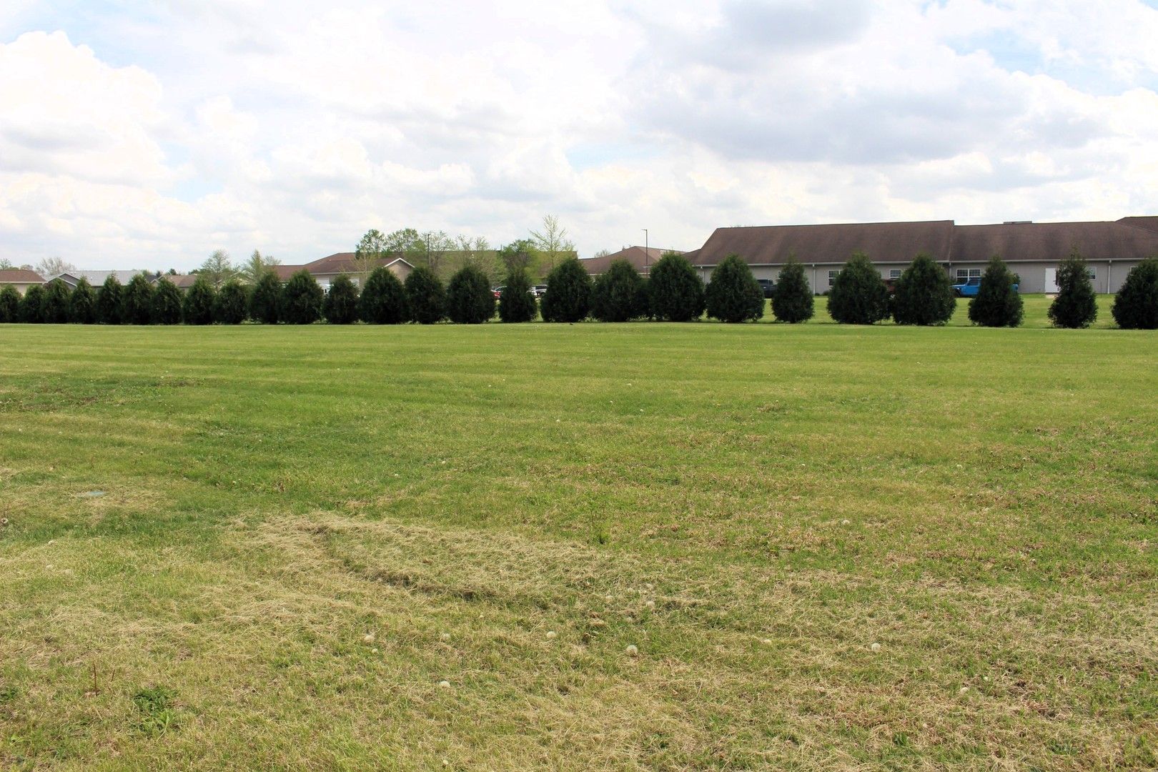 1307 W Leander Street — Clinton, IL 61727