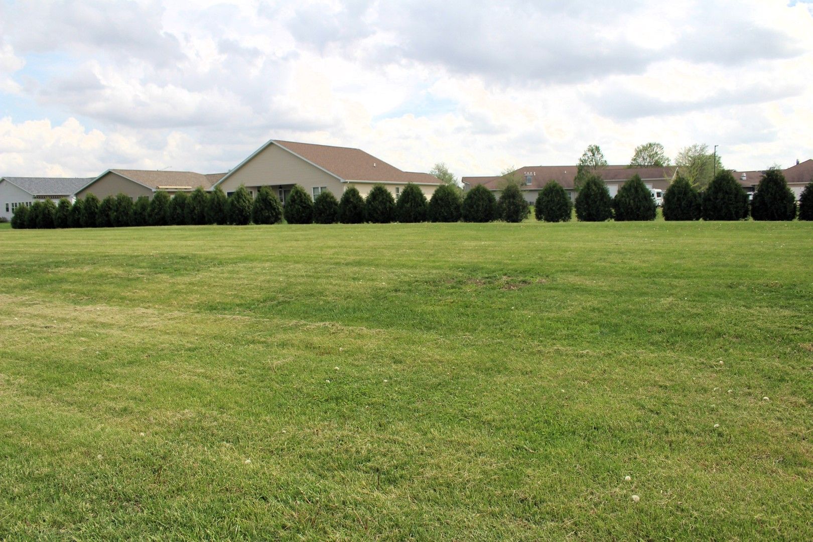 1305 W Leander Street — Clinton, IL 61727