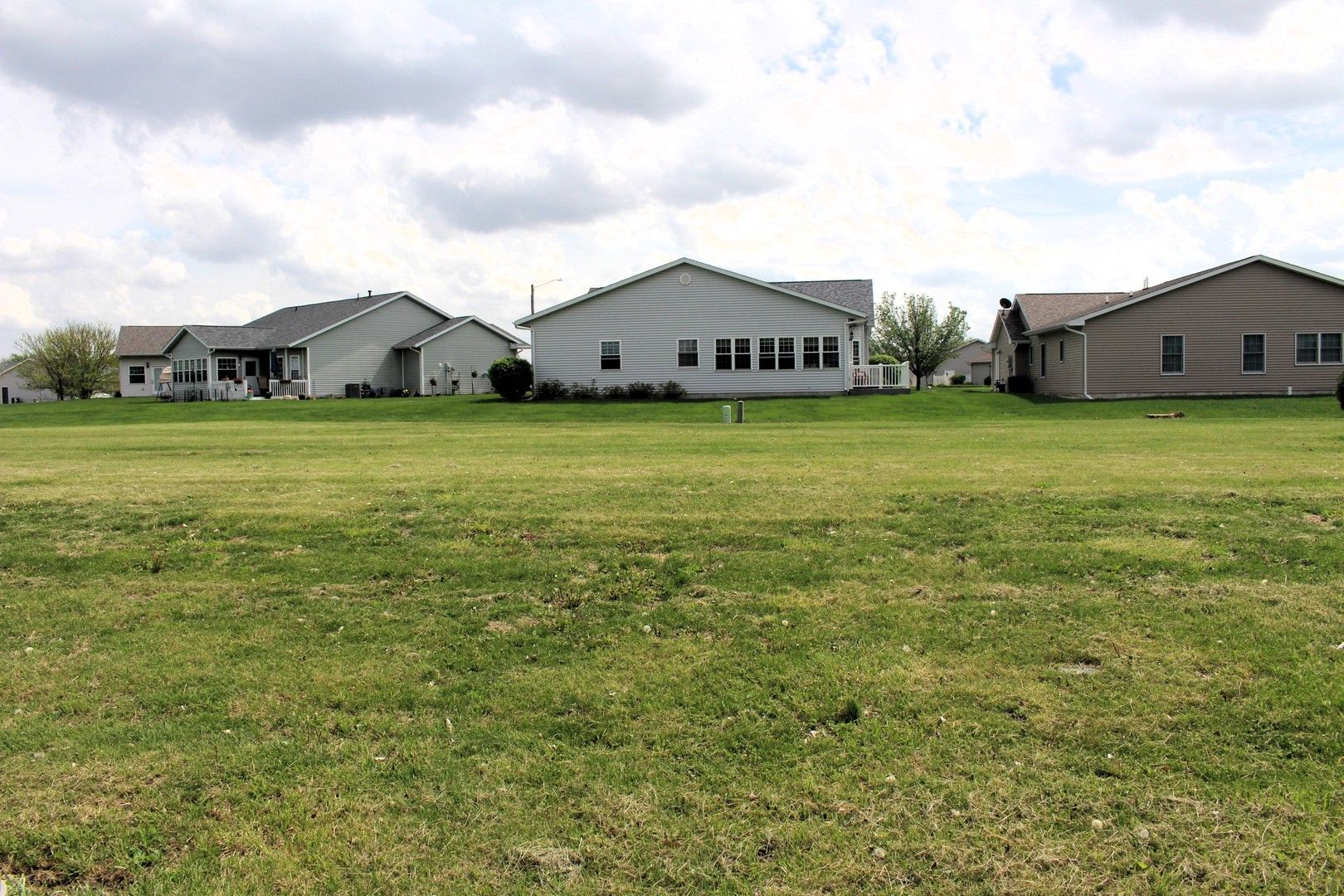 1301 W Leander Street — Clinton, IL 61727