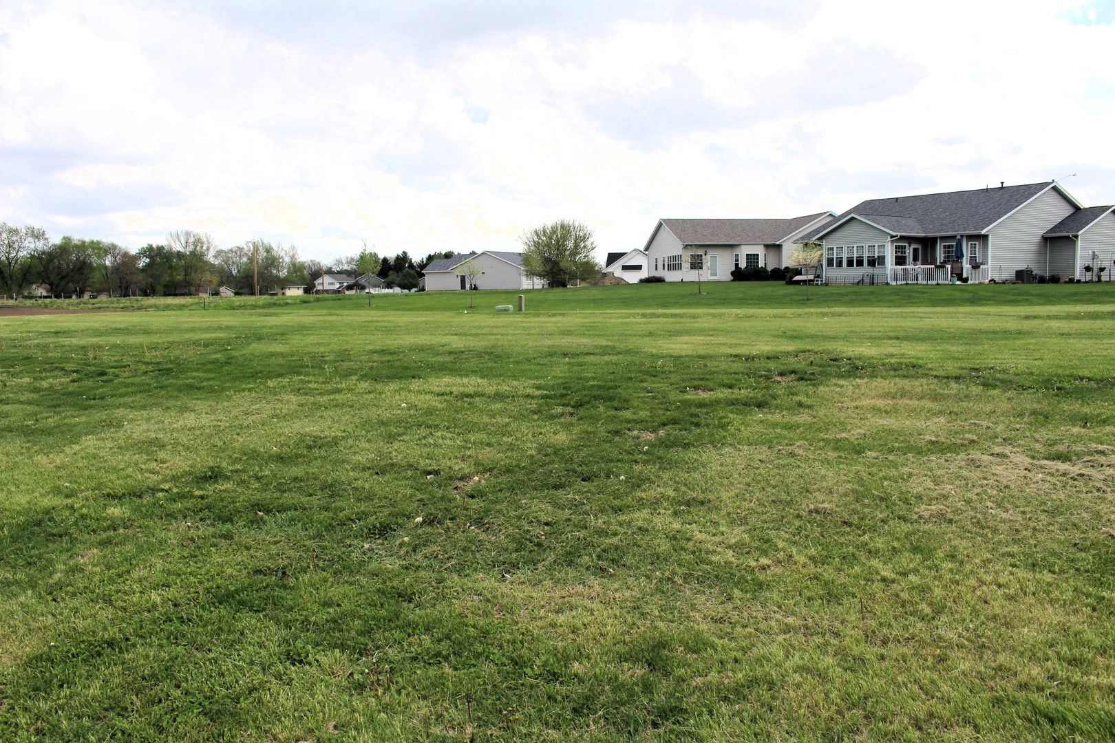 1203 W Leander Street — Clinton, IL 61727