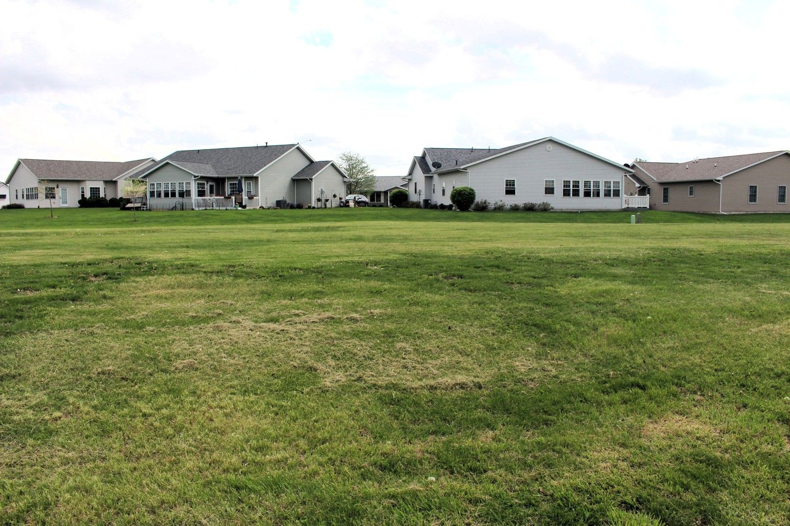 1201 W Leander Street — Clinton, IL 61727