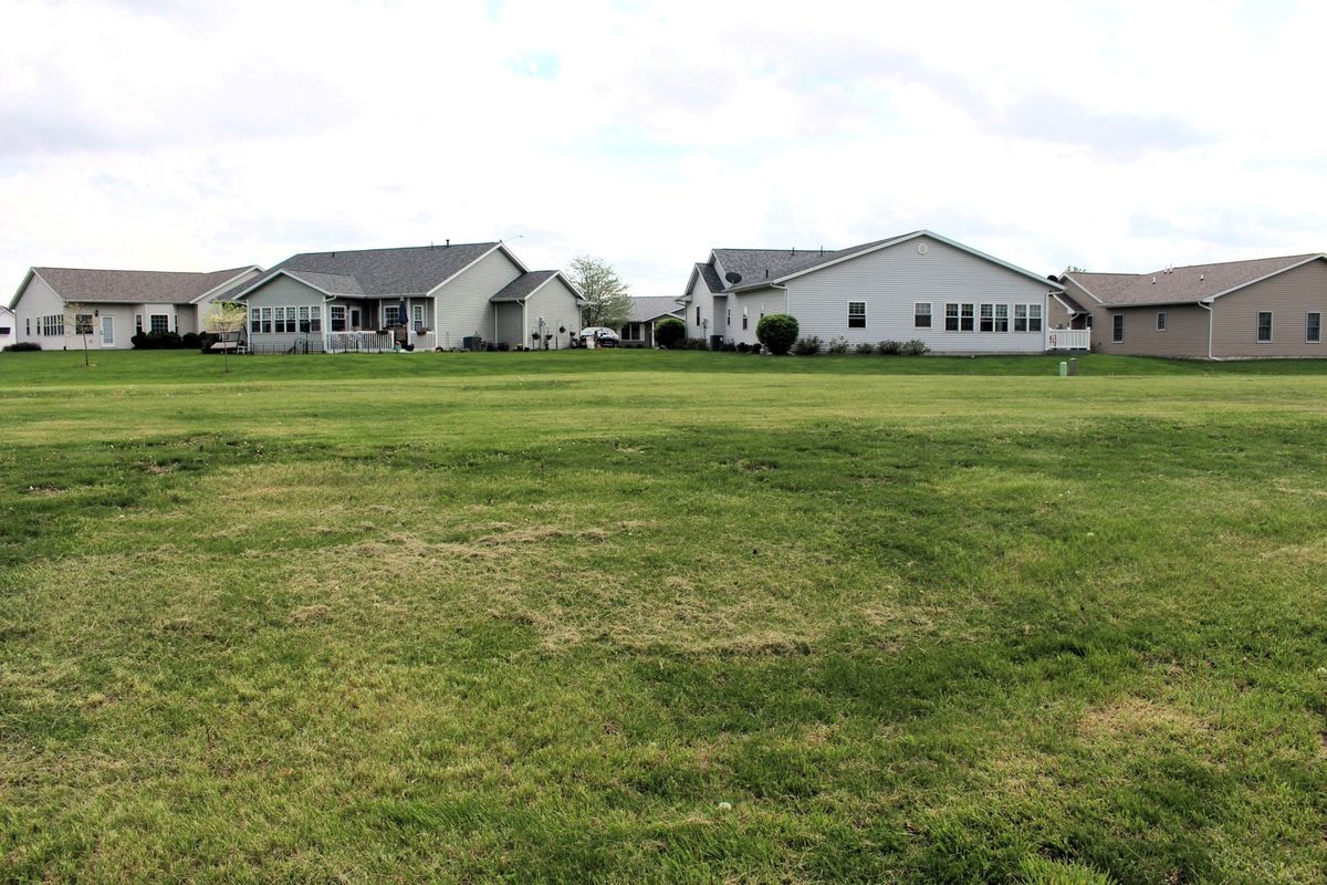 1201 Leander Street, Clinton, IL 61727