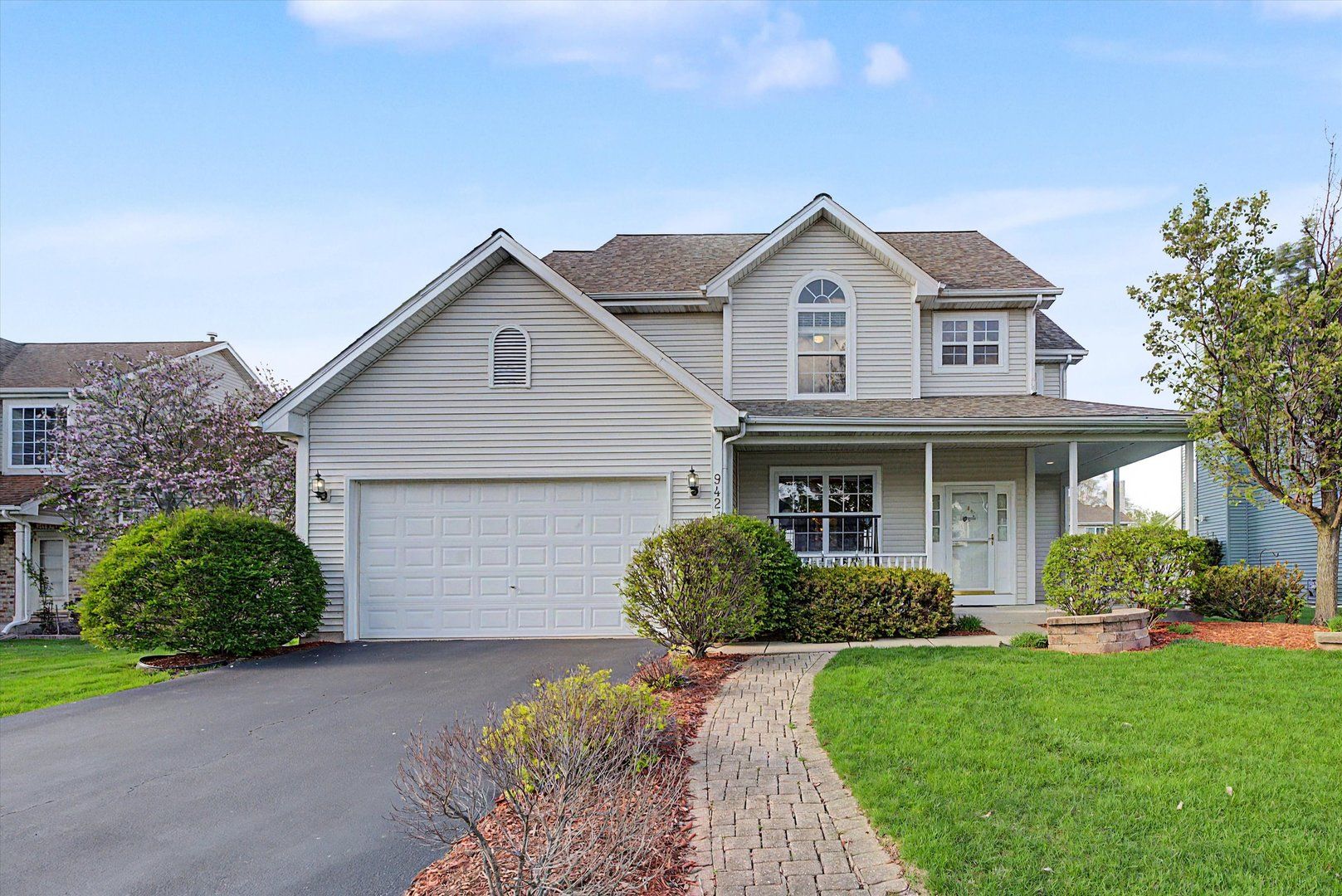 942 Brassfield Avenue — Romeoville, IL 60446