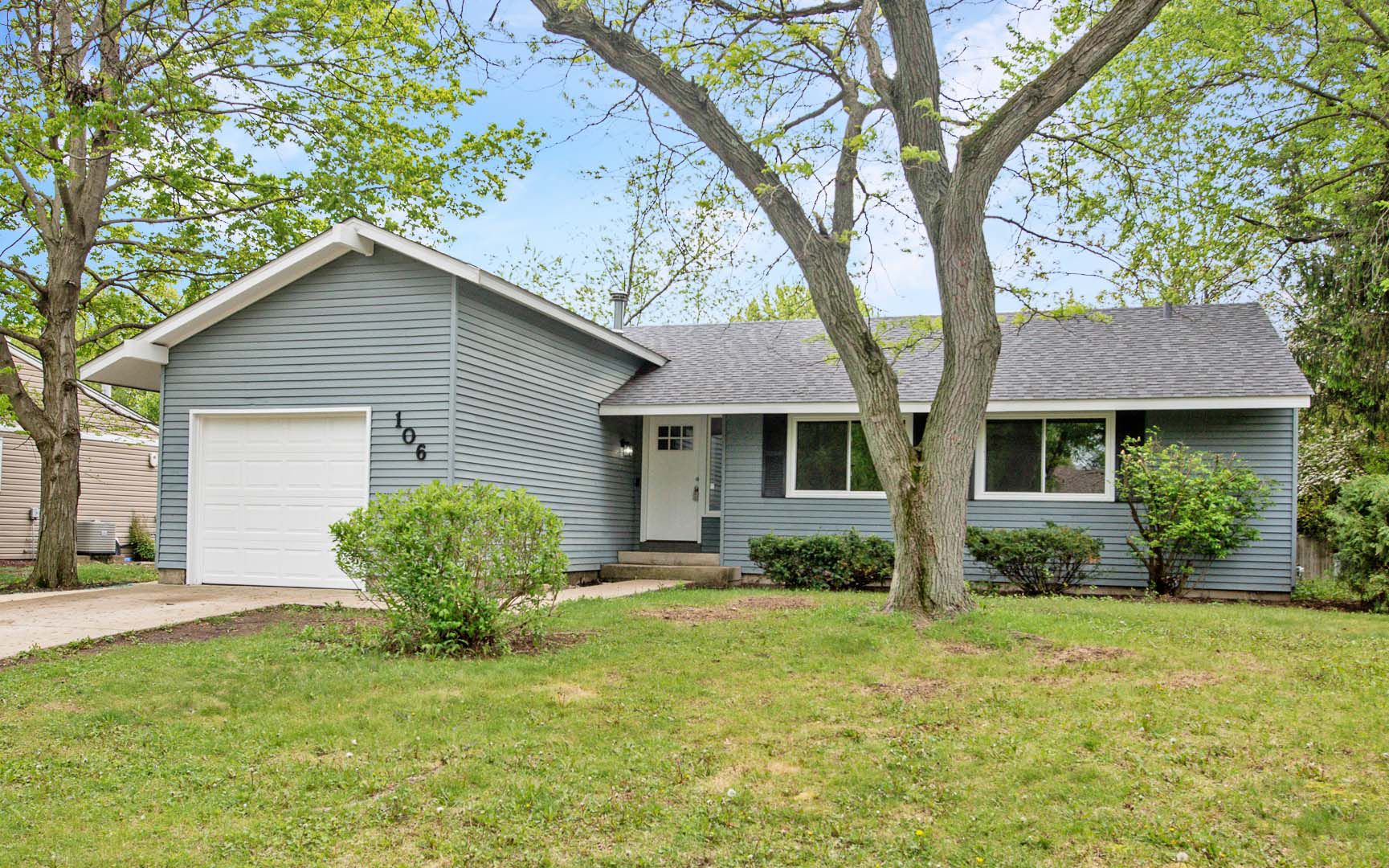 106 Foxcroft Road — Naperville, IL 60565
