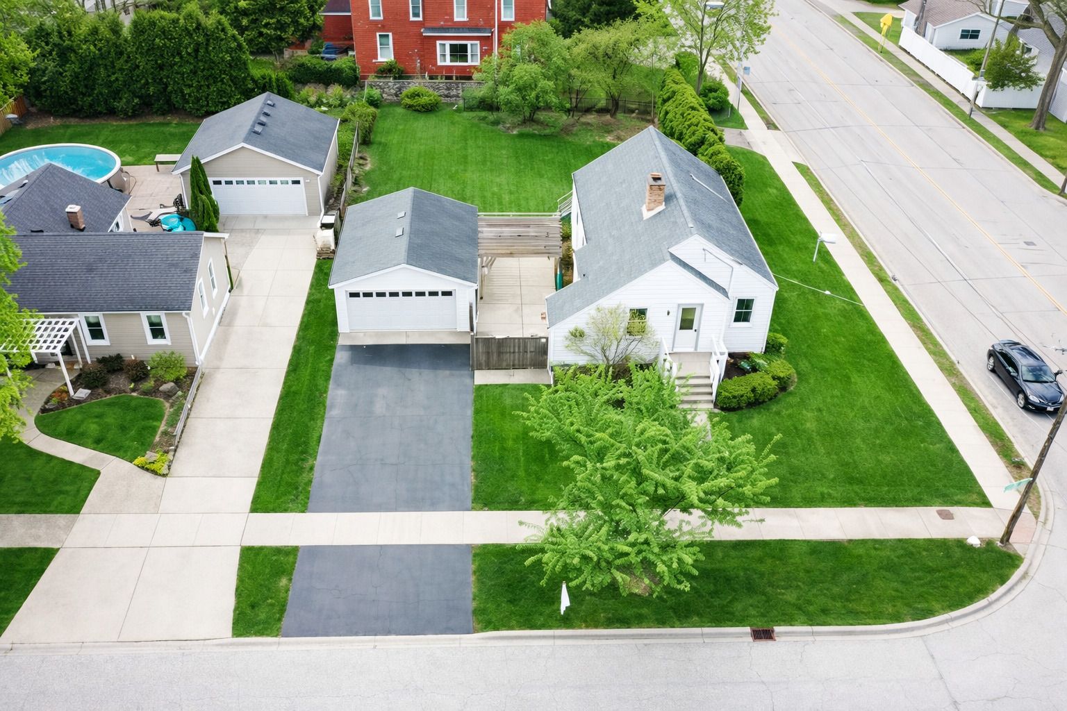 400 Lindley Avenue — Westmont, IL 60559