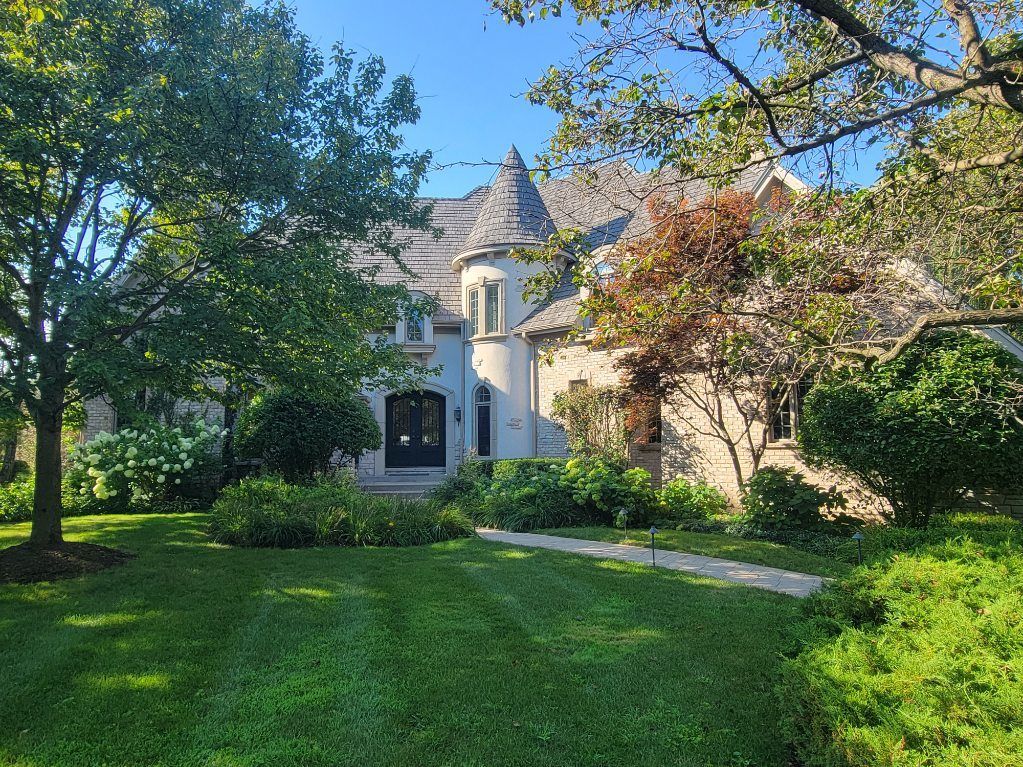 648 Long Cove Court — Riverwoods, IL 60015