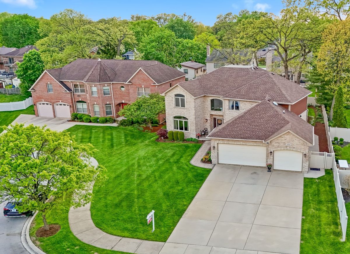 298 Cara Lane, Wood Dale, IL 60191