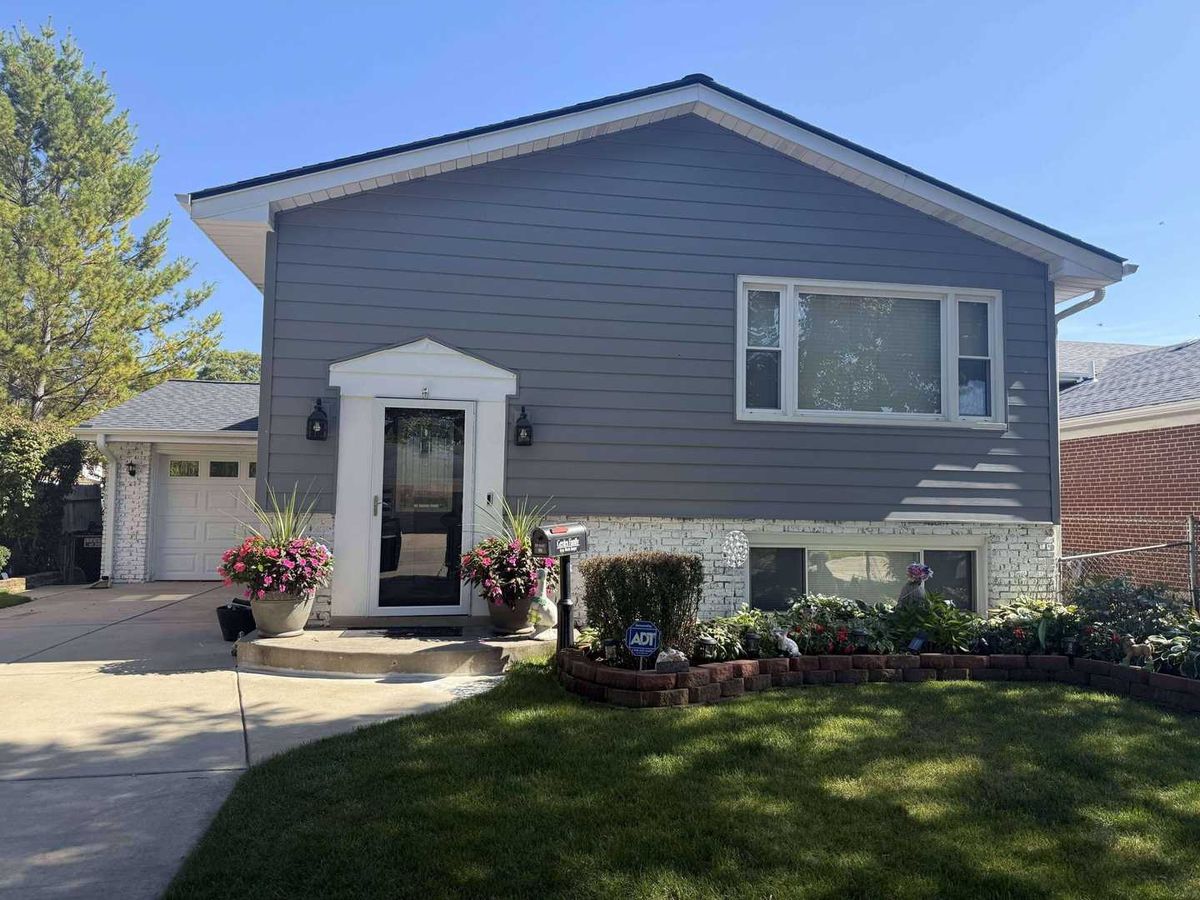 639 Kaspar Avenue, Arlington Heights, IL 60004