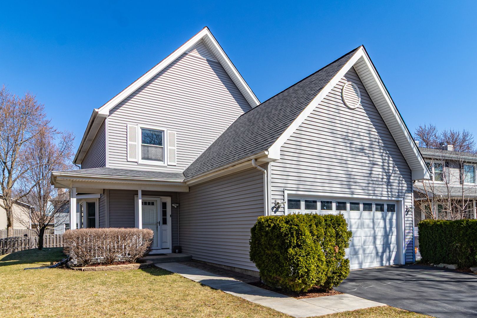 1577 Pinetree Drive — Gurnee, IL 60031