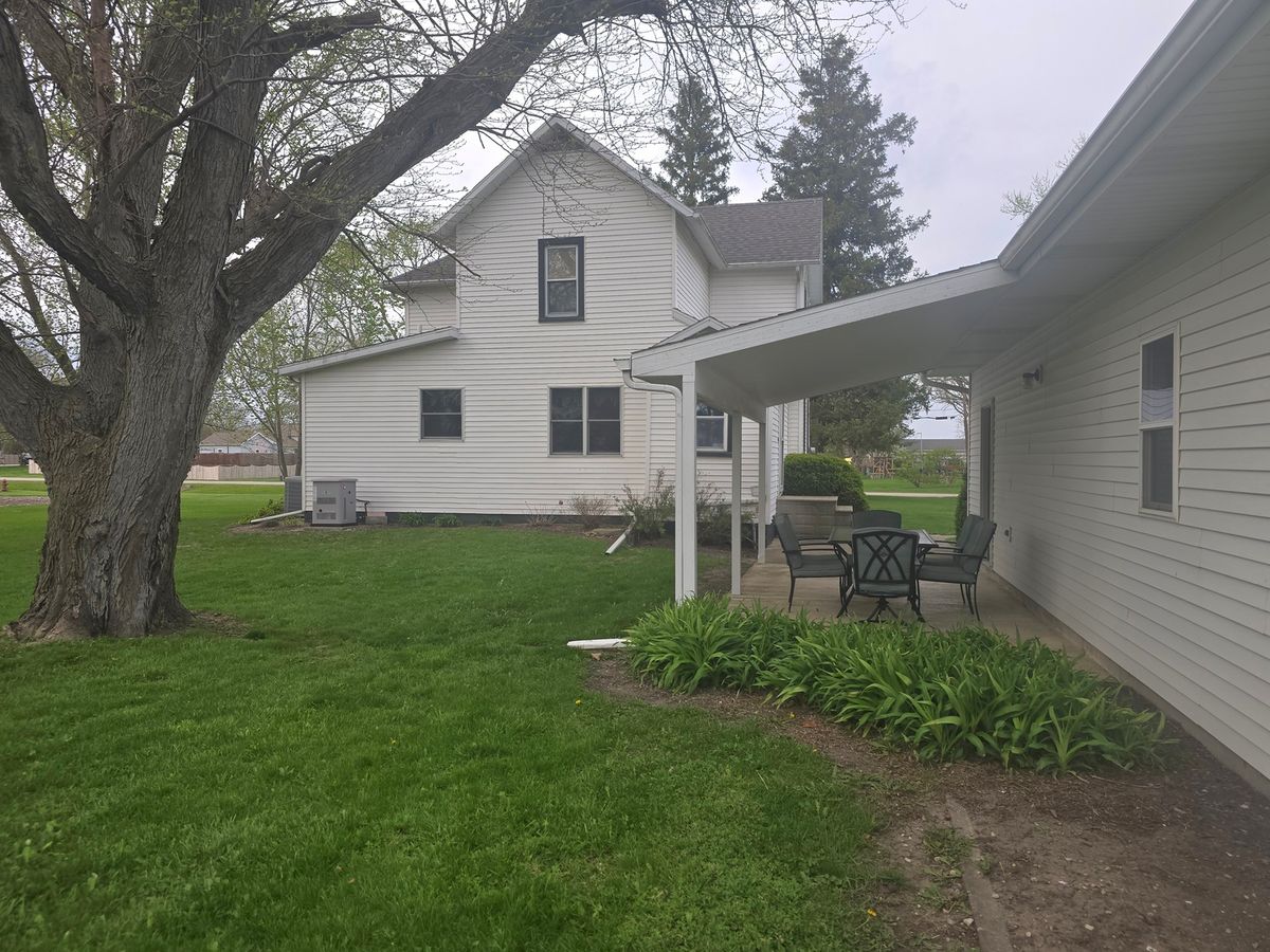 610 E Main Street, Ashkum, IL 60911