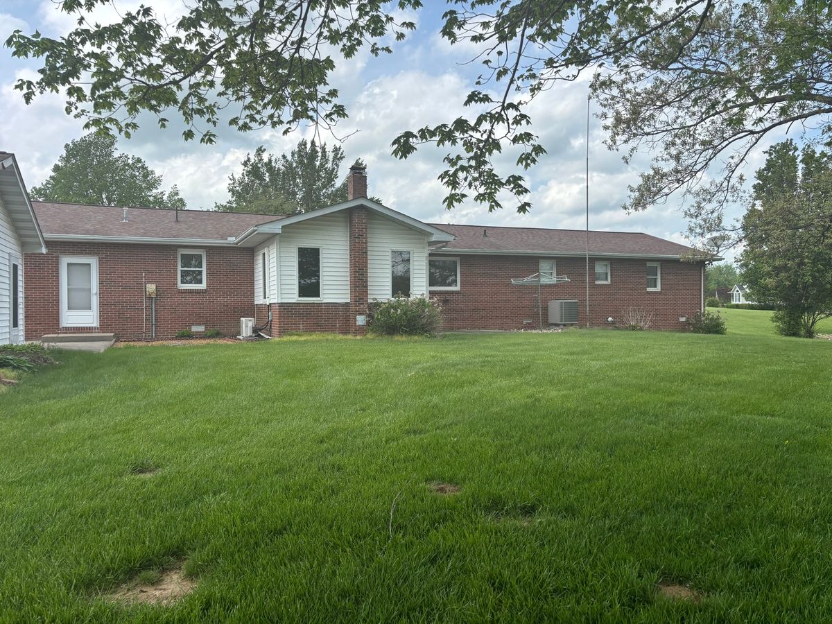 208 Holly Terrace, Anna, IL 62906