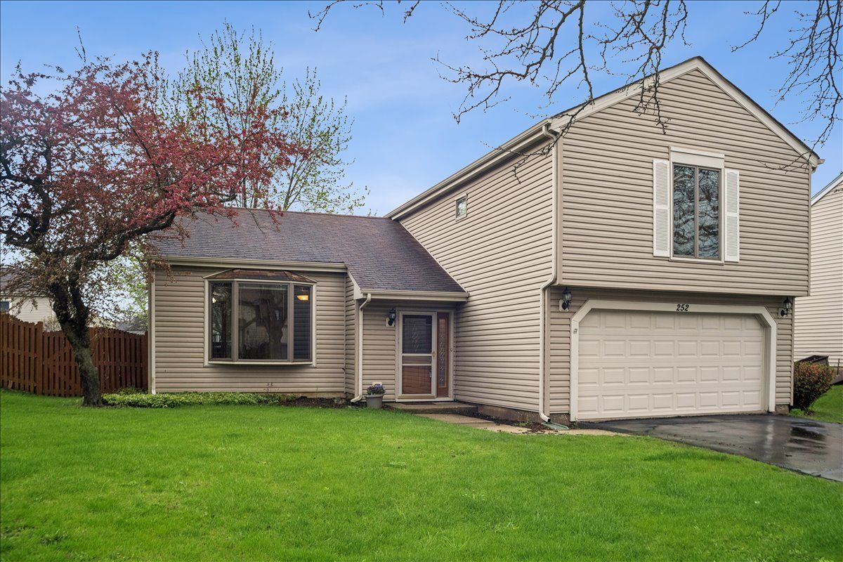 252 Ewell Court — Bartlett, IL 60103