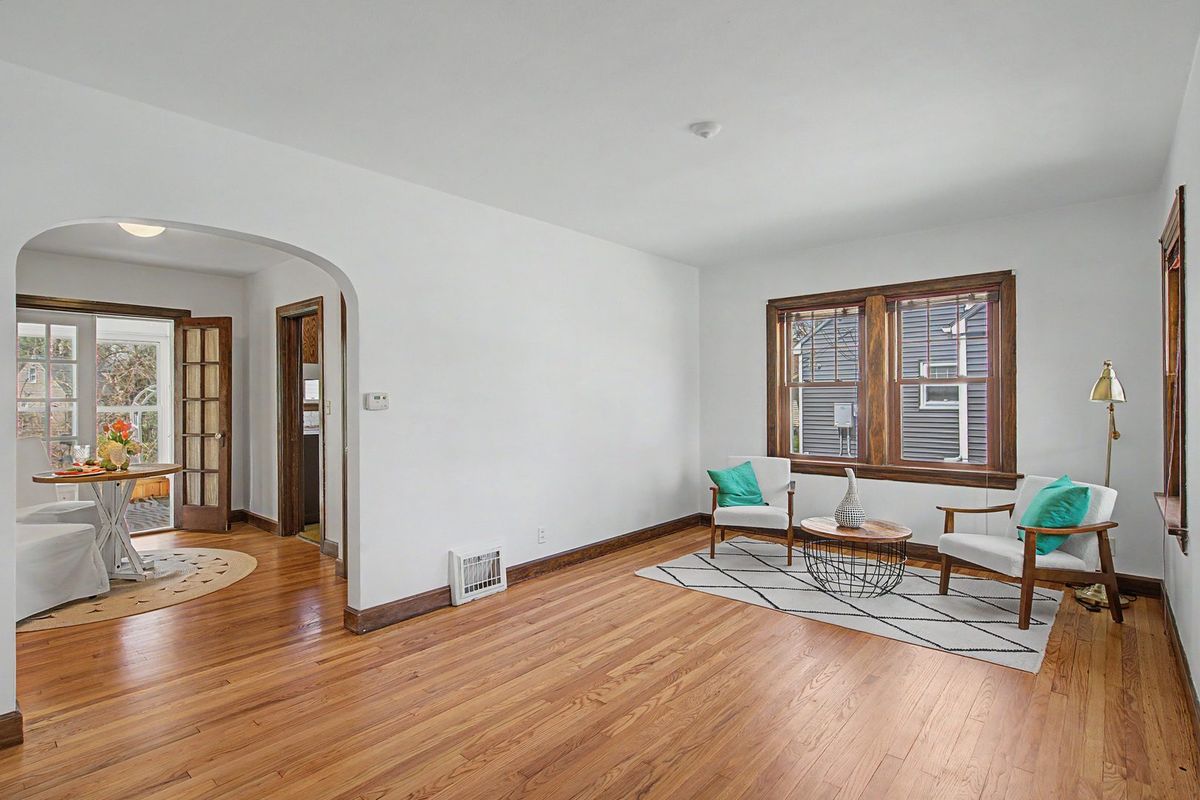 2163 10th Street Place, East Moline, IL 61244