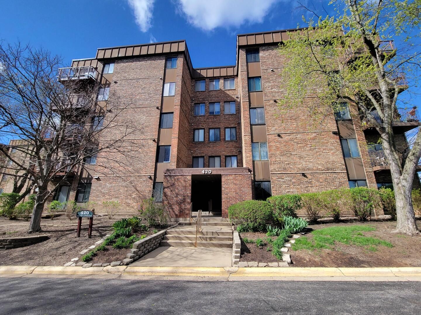 420 Walnut Creek Lane #3508 — Lisle, IL 60532