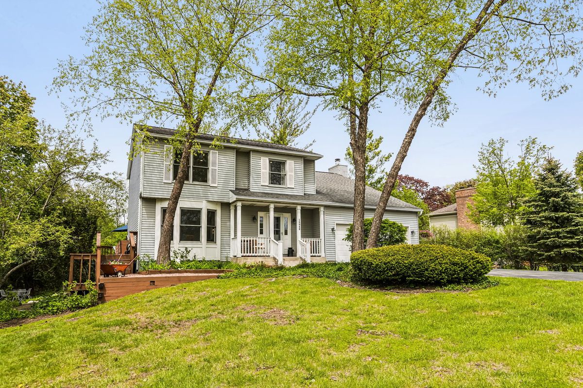 14942 Rockland Road, Libertyville, IL 60048