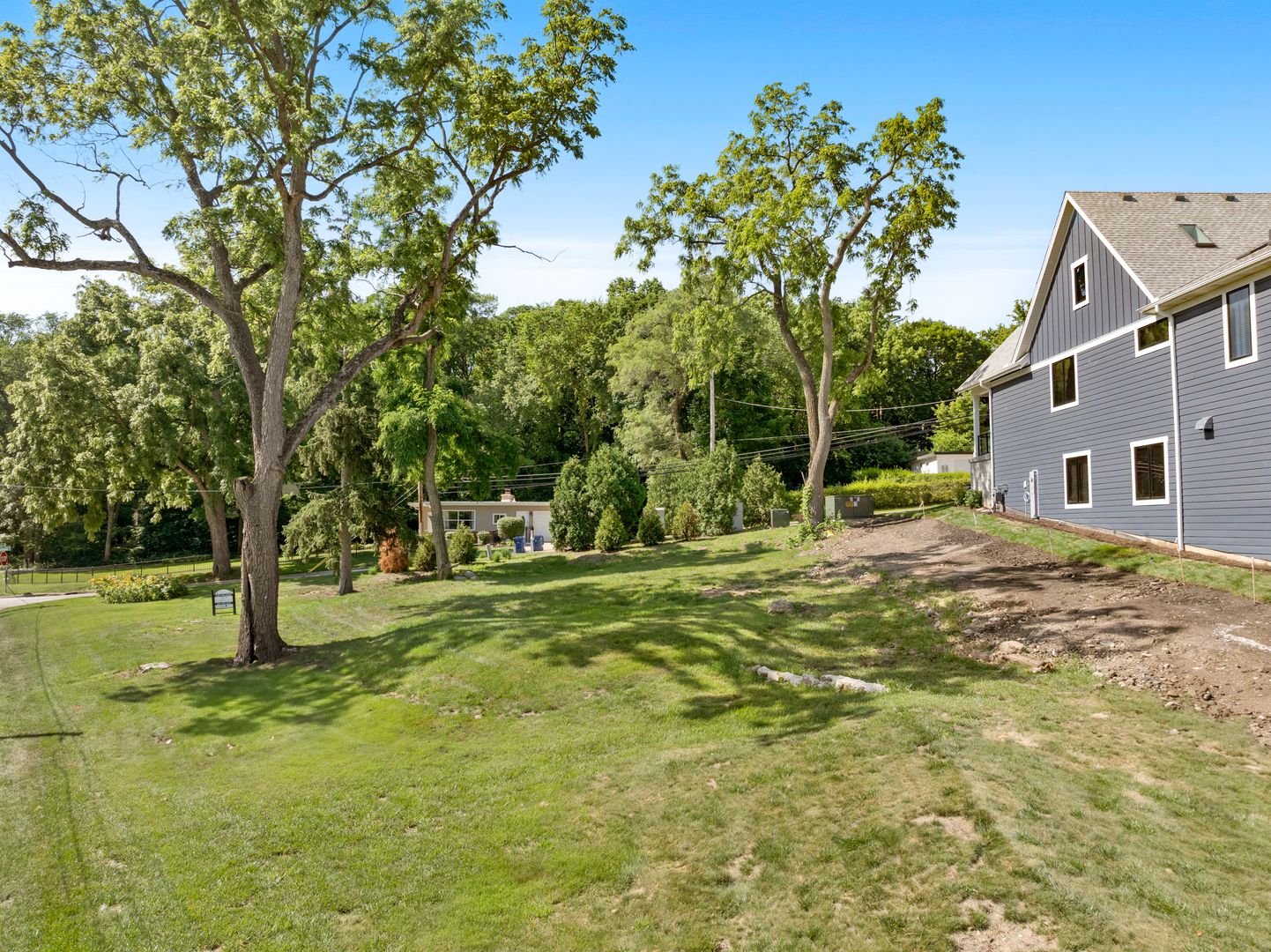 16 Mosedale Street — St. Charles, IL 60174