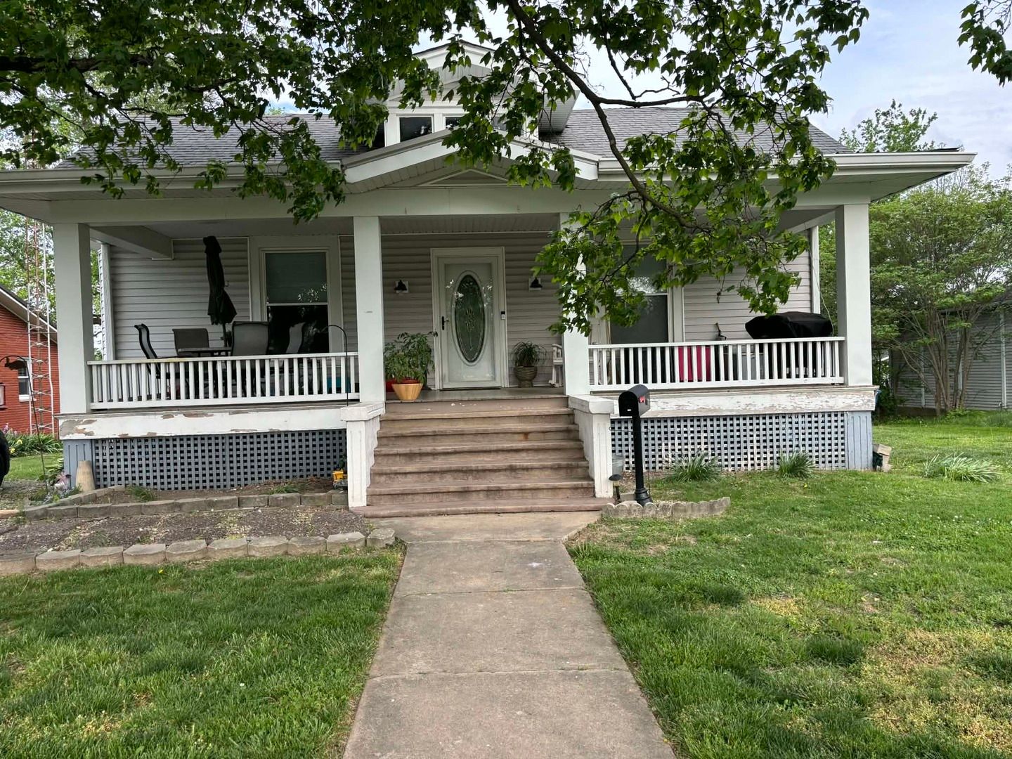 507 S Washington Street — Mcleansboro, IL 62859